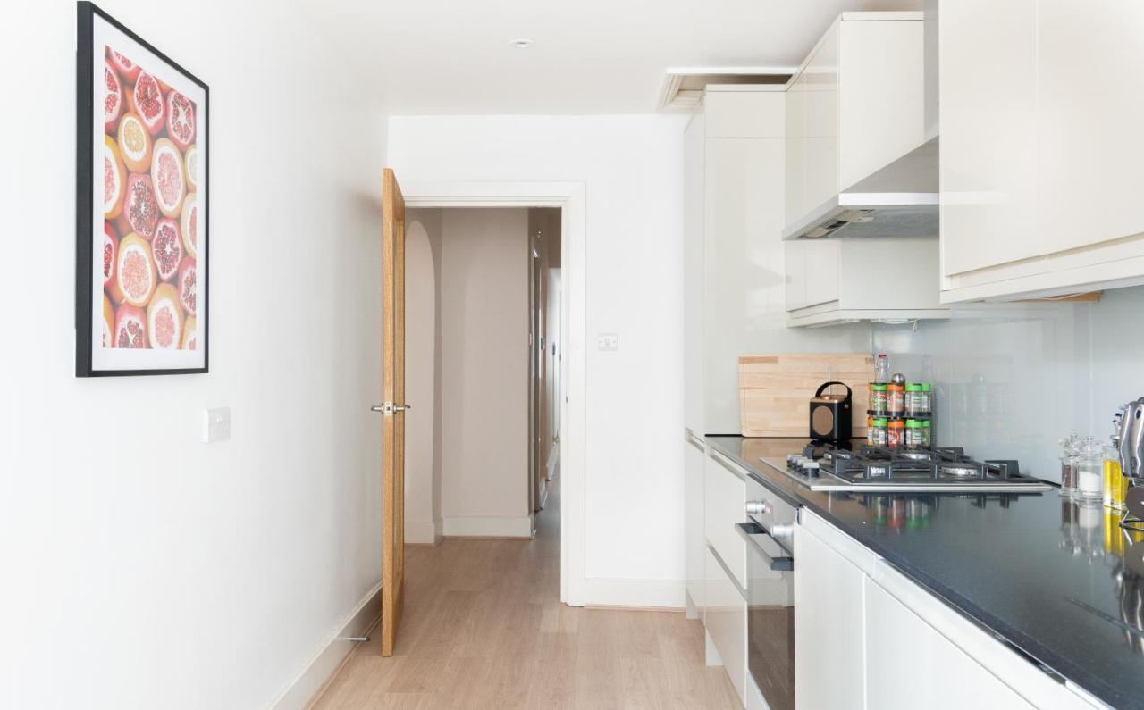 The Chelsea Arms - Bright 3Bdr With Garden & Private Parking Apartment London Bagian luar foto