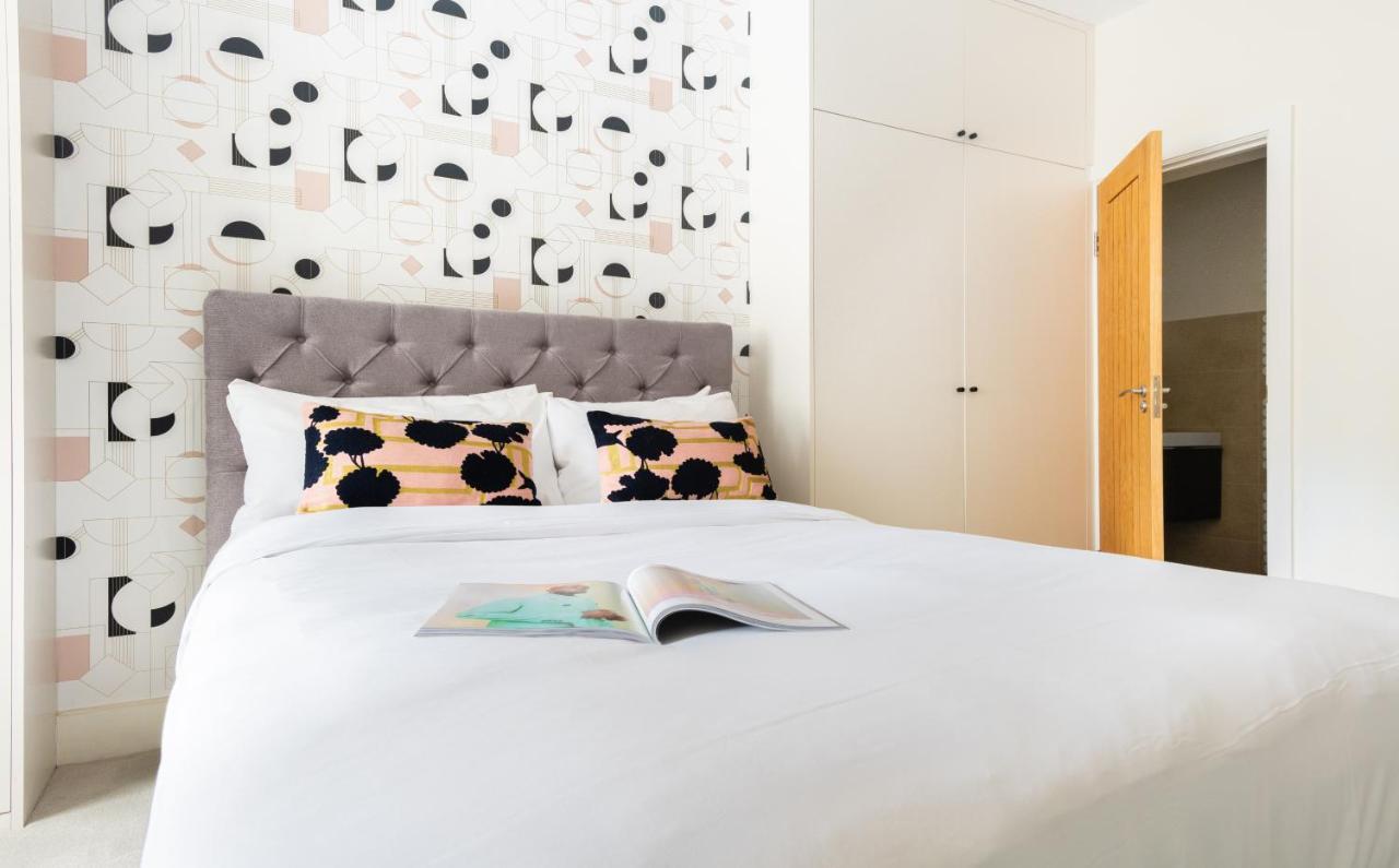 The Chelsea Arms - Bright 3Bdr With Garden & Private Parking Apartment London Bagian luar foto