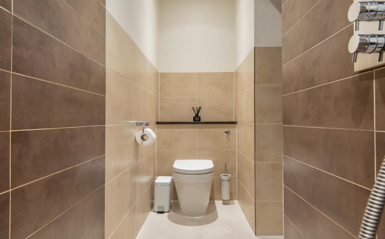 The Chelsea Arms - Bright 3Bdr With Garden & Private Parking Apartment London Bagian luar foto